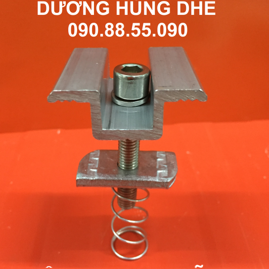 Bộ kẹp pin giữa