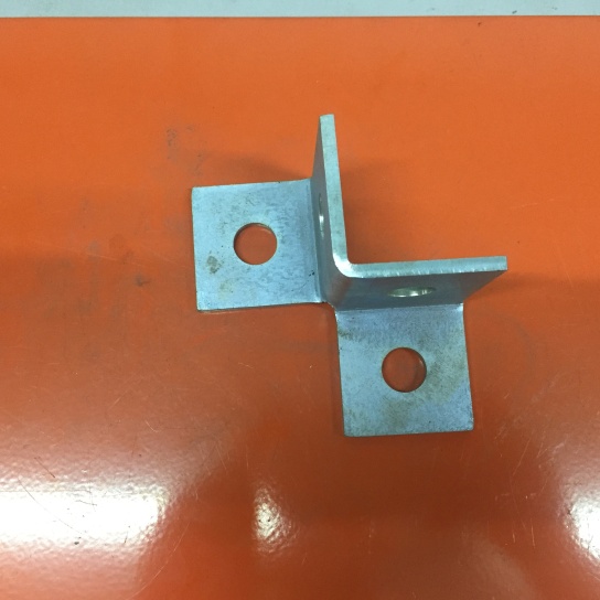 phụ kiện unistrut