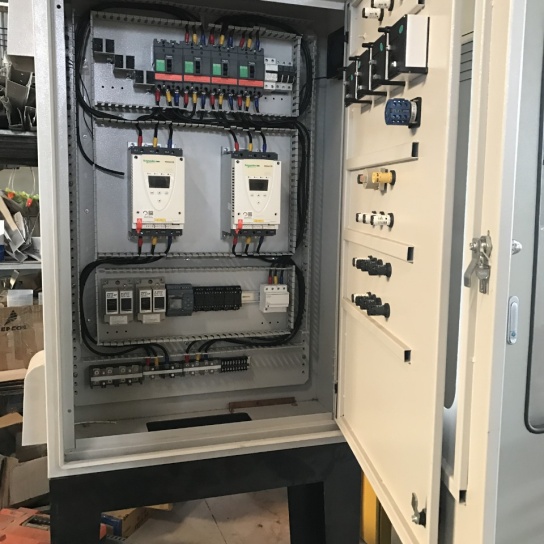 Tủ điều khiển quạt bằng inverter